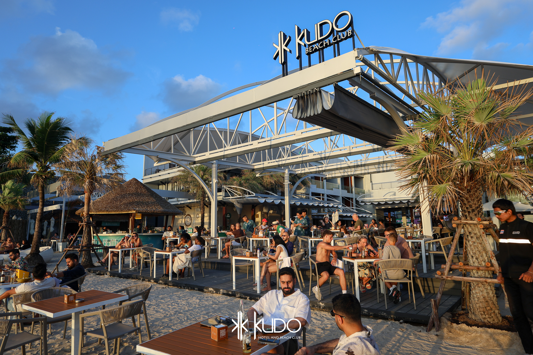 Kudo Beach Club atmosphere